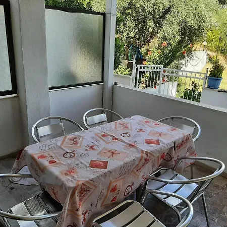 Apartament Family In With Terrace