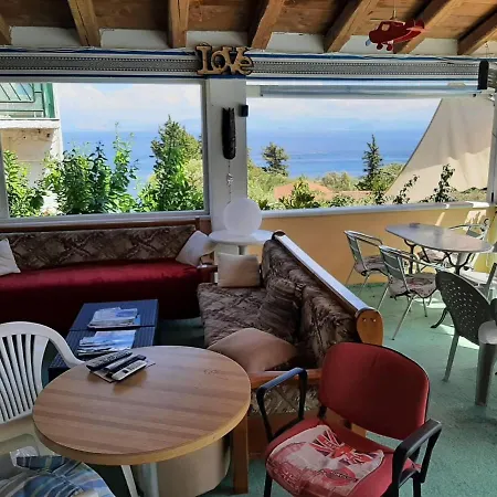 Family In With Terrace Apartament Benitses (Corfu)