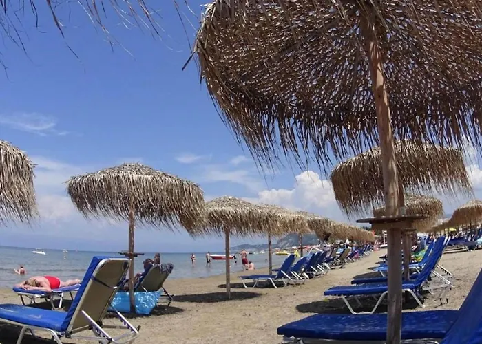 Family In With Terrace * Benitses (Corfu)